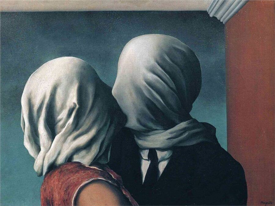 René Magritte’s The Lovers: two figures kiss through ivory cloth veils against teal and red walls.